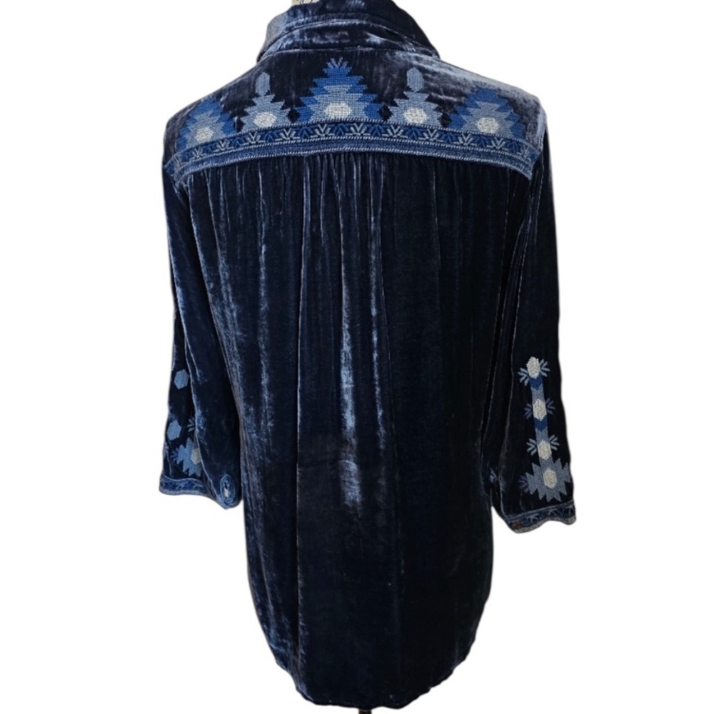 Johnny Was heavily embroidered velvet Naomi smoked shirt/jacket NWT - Picture 10 of 16
